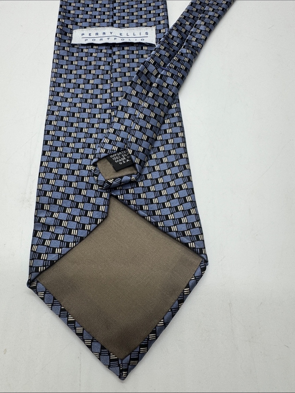 Perry Ellis Blue and Silver Geometric Silk Tie # 0118